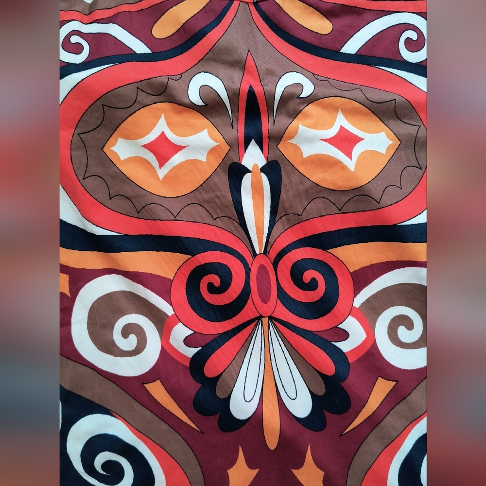SHEIN Colorful Abstract Pattern Top - Picture 6 of 6